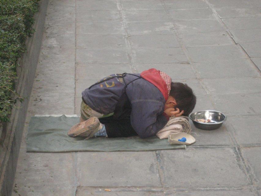 云南昆明人贩子窝点传闻揭秘，谣言澄清与真相探究