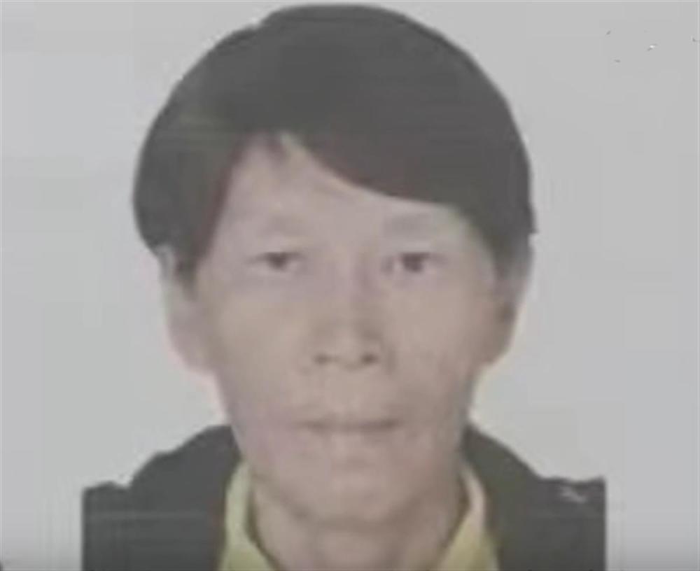 杨妞花回忆与余华英的深情对视，15秒的永恒瞬间