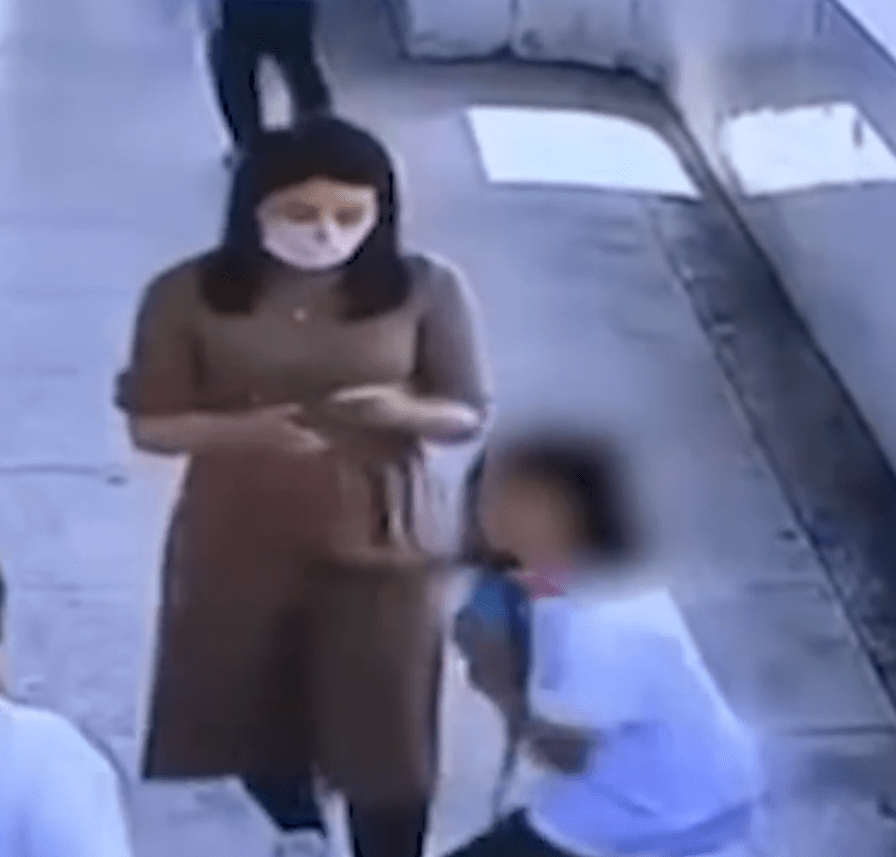 科技助力下的和谐亲子关系，男孩蹦跳事件背后的积极力量与生活的美好转变