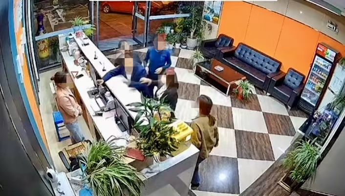 2o24年天天彩澳门天天彩_作协主席被曝酒后闹事辱骂酒店前台,持续计划实施_标准版21.49.22
