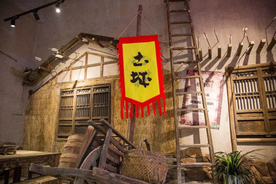 2024澳门最精准龙门客栈_58岁男子被困电梯一整夜后病危,创新性策略设计_HDR26.50.73