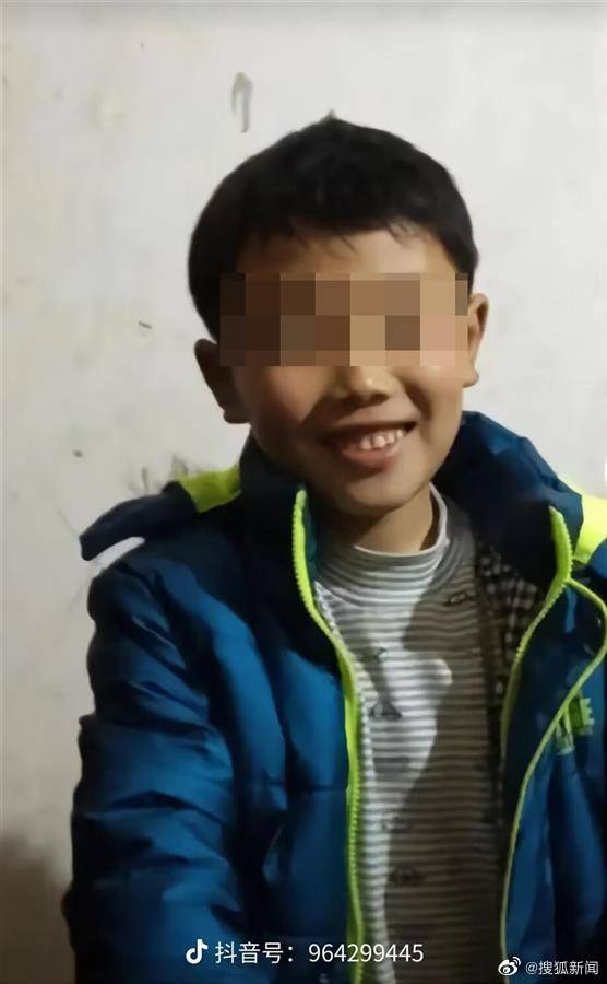 2004年一肖一码一中_中学生自缢身亡 警方：生前沉迷手游,实证解析说明_纪念版88.85.92