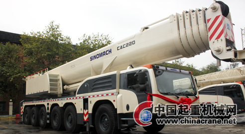 2024年新奥梅特免费资料大全_全球最大吨位全地面起重机下线,全面数据应用执行_高级款62.46.60