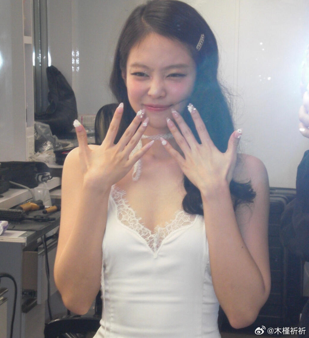 7777788888精准管家婆更新内容_Jennie推特被封,实地验证设计解析_限量款41.56.32