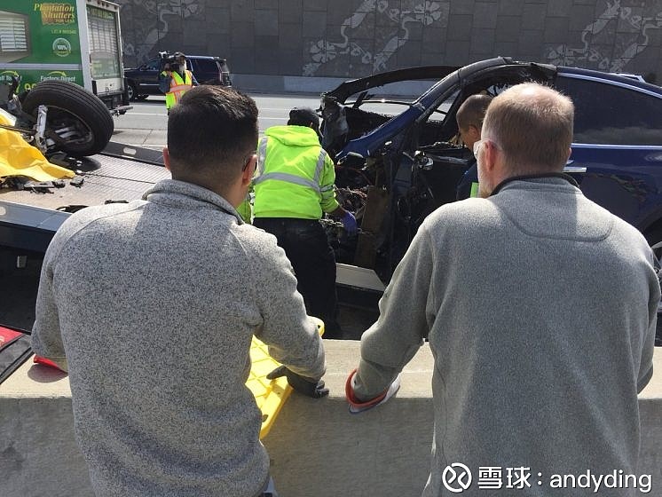 澳门一肖一码一必中一肖精华区_韩国特斯拉起火司机困后座被烧死,定性解析评估_nShop90.70.42