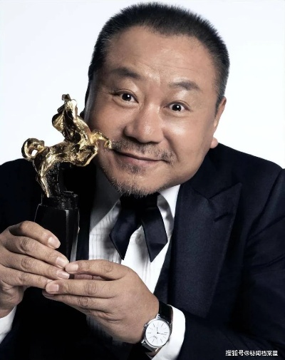 范伟凭漫长的季节荣获最佳男主角，演技之光闪耀荧屏