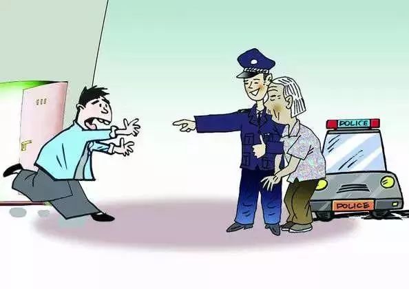 警惕假警察陷阱，老人遭洗脑拒不开门的警示故事