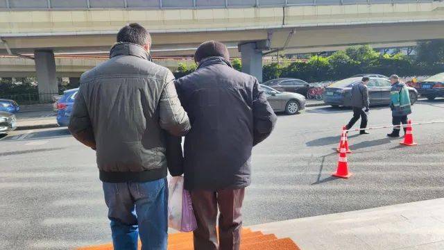 男子遇害于水产品市场，家人的悲痛呐喊