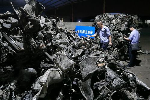揭秘海关查获的隐秘，带血废旧床垫背后的故事