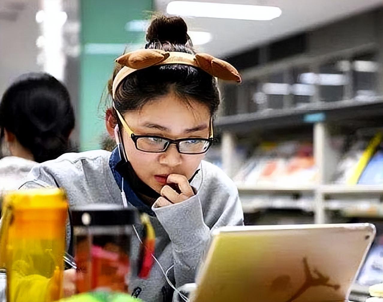 校招秒被拒 大学生大胆询问HR原因