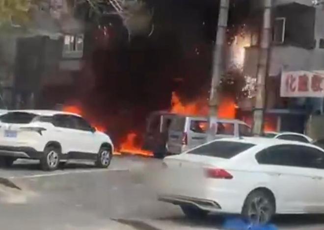 哈尔滨楼房外墙起火事件，悲剧背后的警示与反思，造成2死4伤