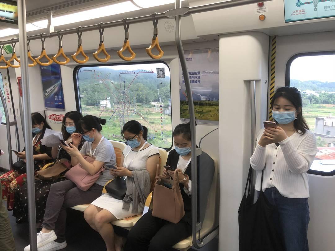 成都地铁14周年免费送卡？不实