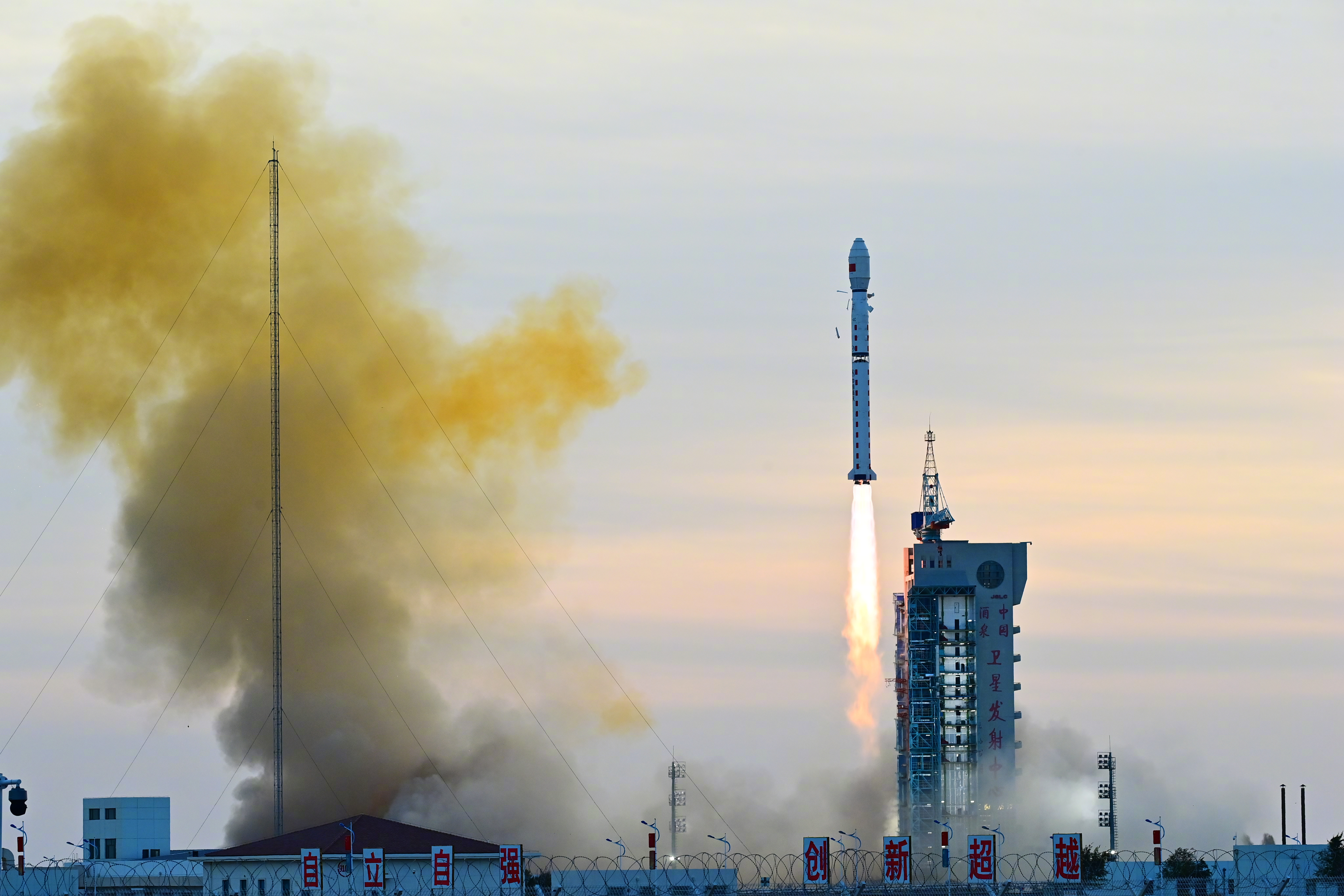 我国成功发射高分十二号05星，国家航天实力再上新台阶
