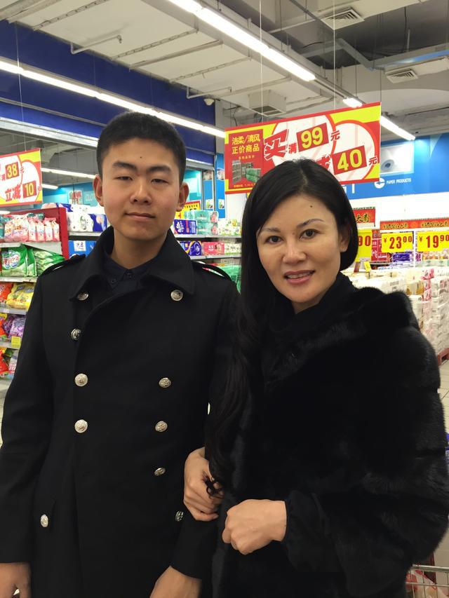 萧敬腾婚礼深情告白，自然美景中的誓言之旅