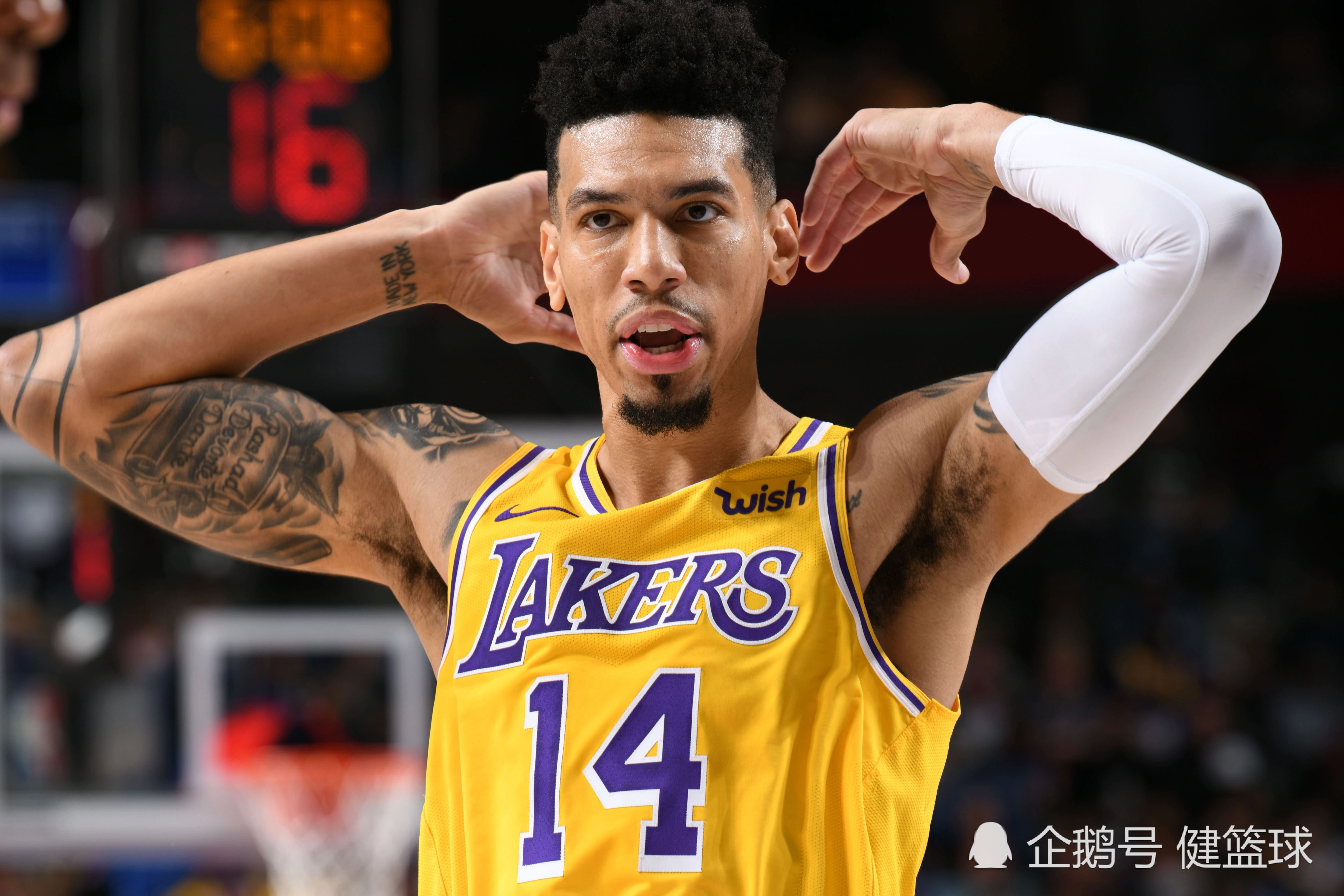 NBA神射手丹尼格林宣布退役，科技新纪元浪潮再起