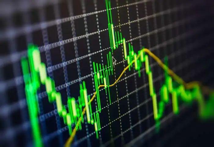 美股三大指数收盘走高背后的特斯拉股价暴跌逾8%: 原因与影响分析