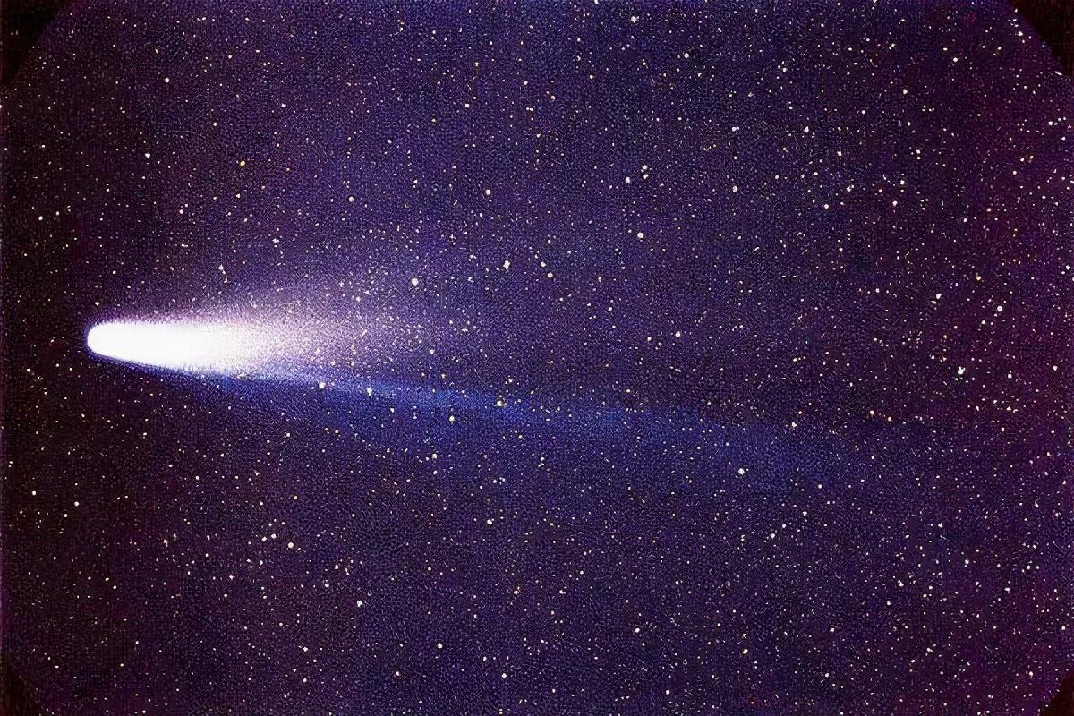千载难逢的天文奇观，彗星现身日落时分，6万年一遇的震撼时刻！