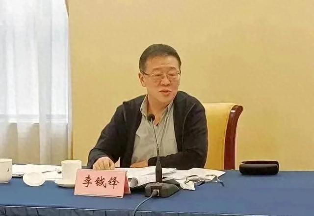 何文忠被双开，靠军工谋私利，深度剖析涉政问题