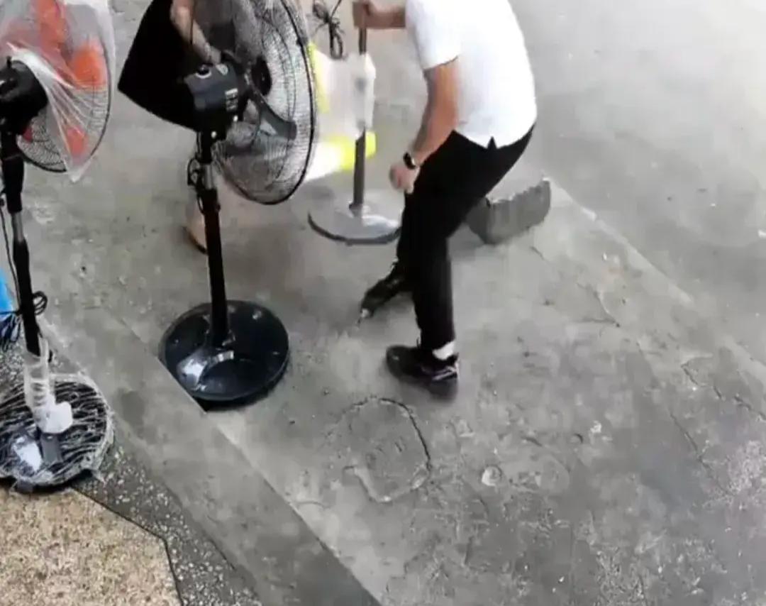城管摔烂店家风扇事件引发关注，当地回应及应对步骤指南