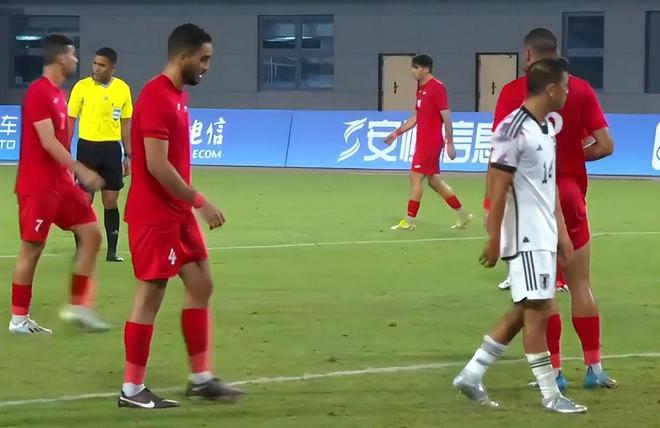 巴勒斯坦球员一家十口遇袭事件引发全球关注