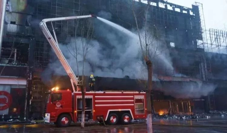 安徽淮南超市火灾致五死，悲剧引发警示与反思