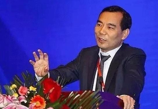俞敏洪卸任莱特董事，变化中的自信与成就感展现