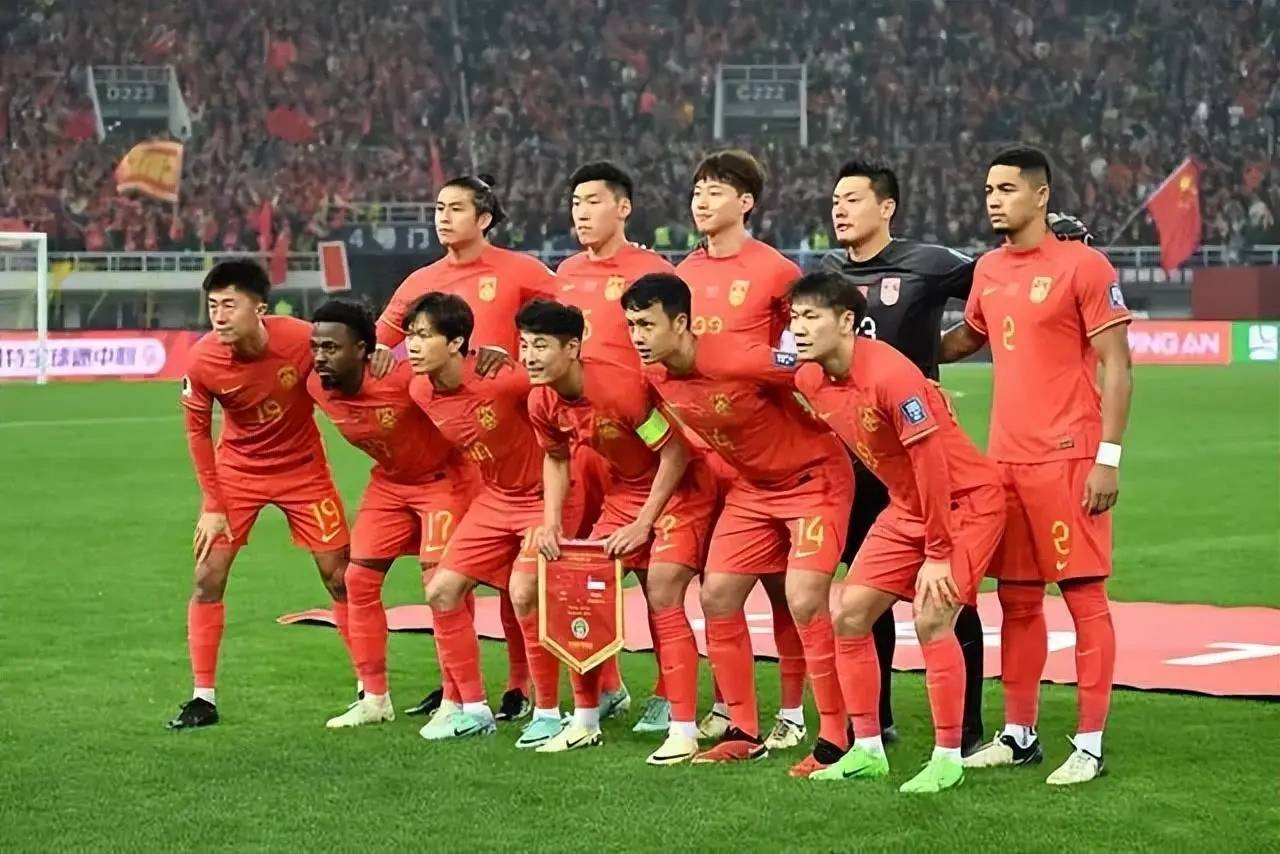 退钱哥大赞国足，见证热血赞歌与时代的辉煌时刻！