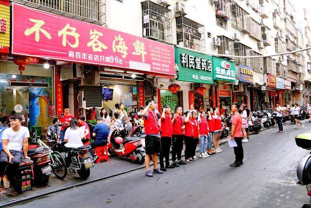 三亚最新招聘信息揭秘，小巷特色小店大发现与求职指南