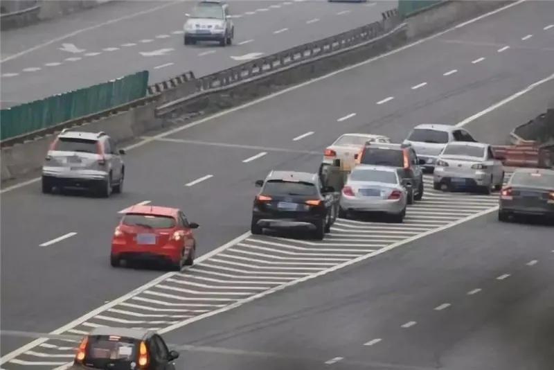 国庆路况实时更新，出行攻略与实时路况分析报告
