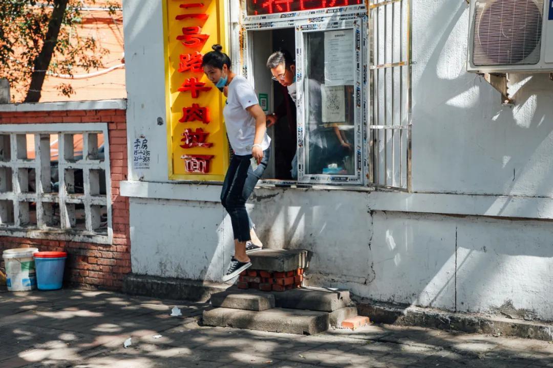 探索小巷隐藏宝藏，特色小店的独特魅力营销方案揭秘