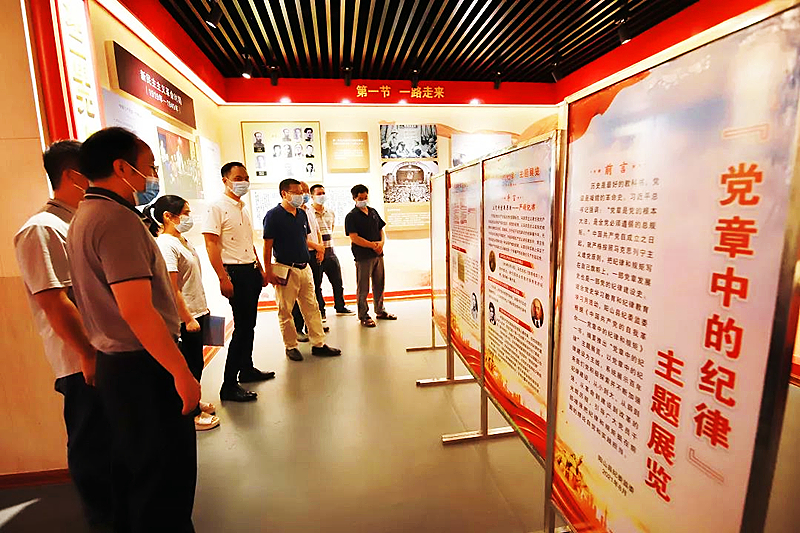 中央商场重塑自我，学习变化中的力量与最新消息