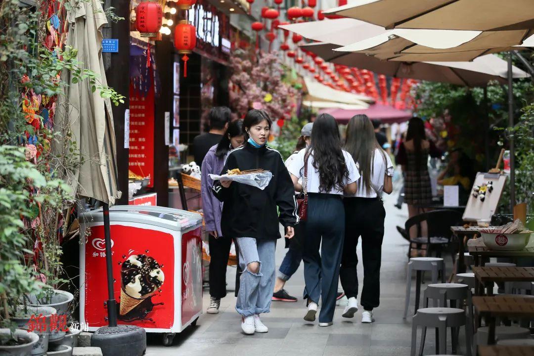 南京地铁9号线最新动态与小巷独特风味探秘