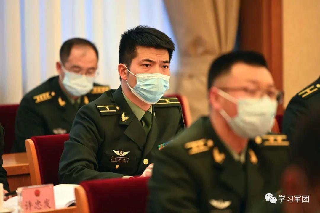 解放军最新动态，变化、学习与自信的力量展现新篇章