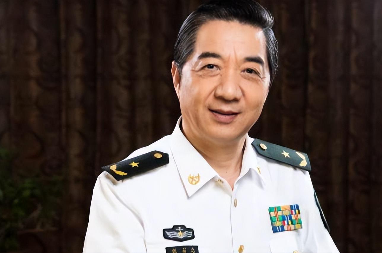 张召忠最新军事评论视频，视角与公众影响力分析