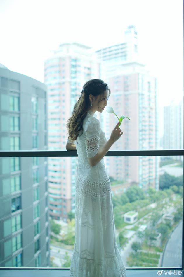 李若彤的最新事业进展与生活动态揭秘