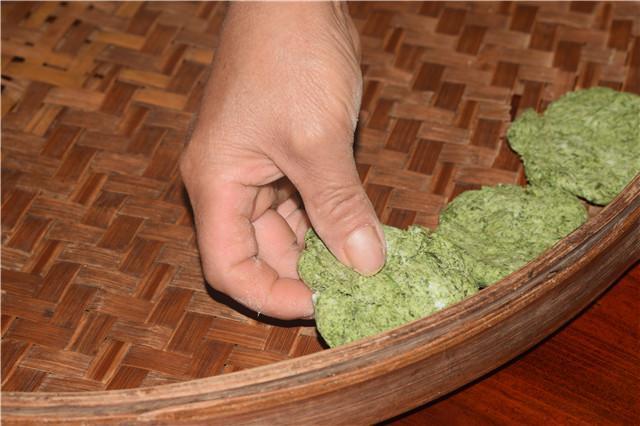 草馏最新，小巷中的独特风味美食
