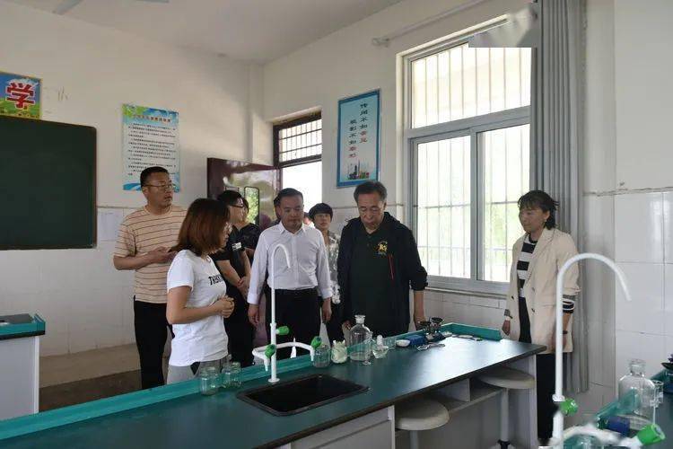 大理市教育局最新公告及其引发的教育议题探讨