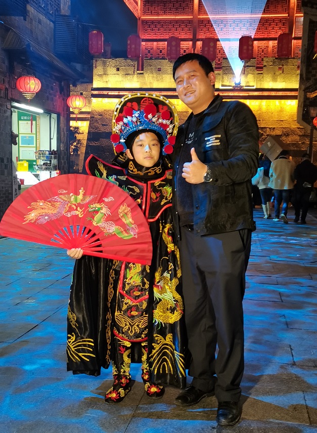 揭秘伊万变脸大师，神奇的换脸技术探秘