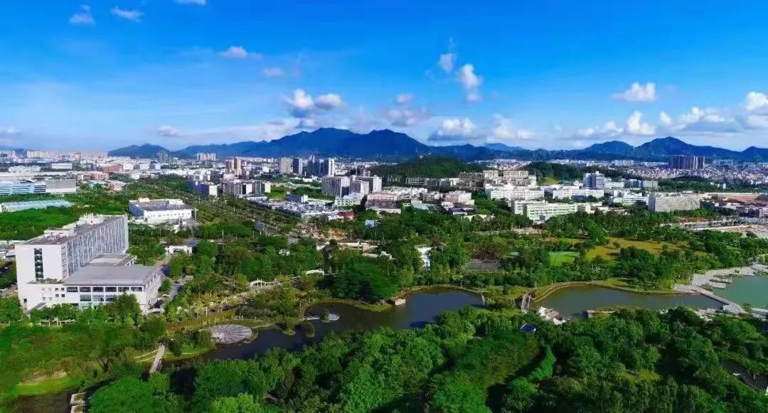 坪山新闻发展脉络与时代地位，最新消息速递