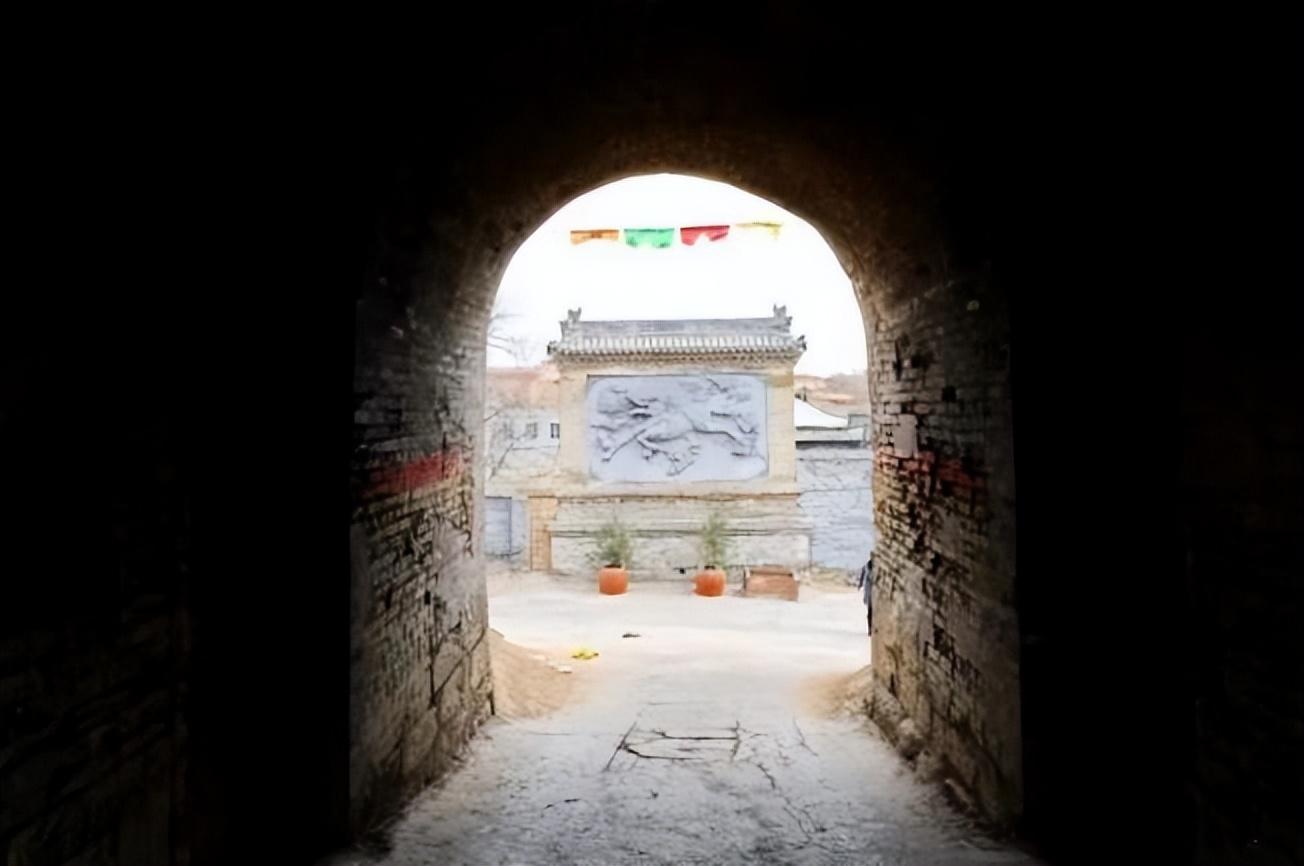 华为最新电脑笔记本，自然美景与诗意的完美融合之旅