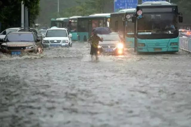 云南暴雨最新动态与雨后探秘，寻找内心宁静之旅