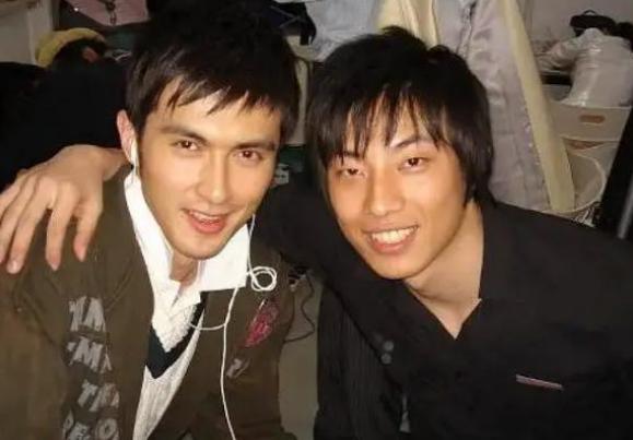 杨幂写真最新,杨幂写真最新，变化中的自信与成就感，励志之旅的点滴欢笑
