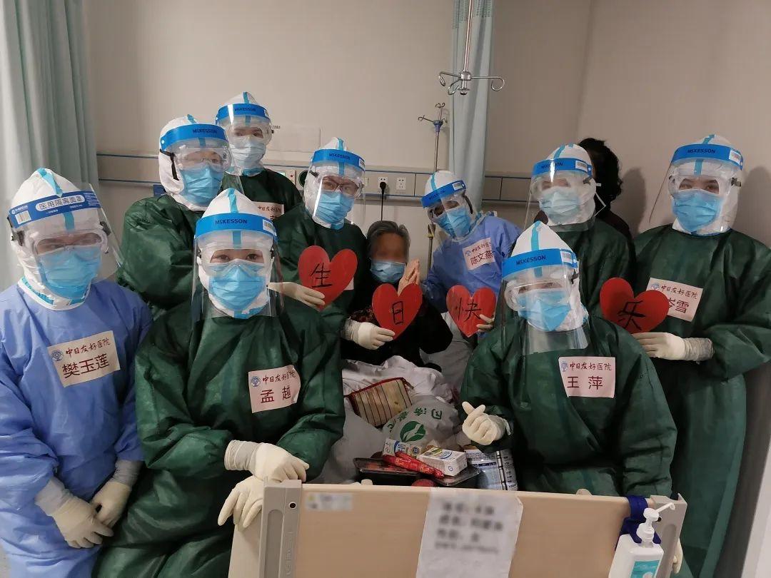 张帅最新动态，城市日常中的温情与友情之旅