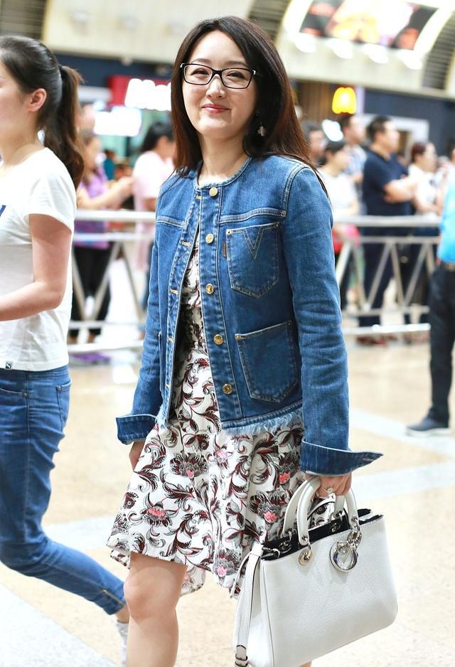 杨钰莹最新视频，科技魅力下的音乐之旅，展现前沿生活新风尚