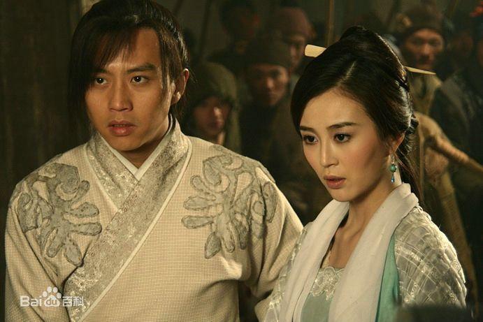 周芷若演员，演艺之路的闪耀之星