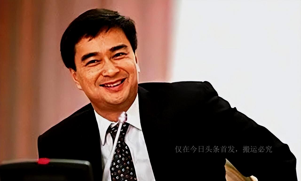 英拉新动态，自信成就励志之旅，开启全新篇章