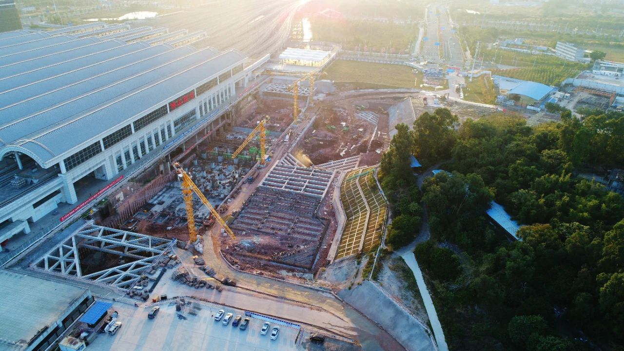 佛山西站最新动态，车站变迁见证人生成长